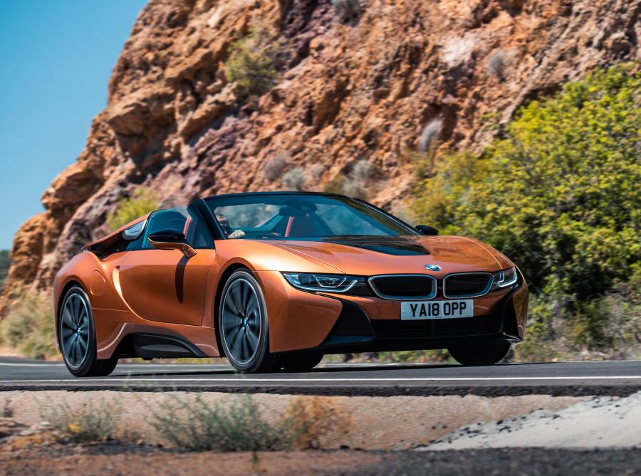  BMW i8 Roadster (I15) 2018 года  (UK) (фото 16 из 97)